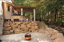 Natural Retaining Wall in Residential